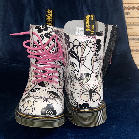 Dr. Martens color changing Floral Boots - Picture 6 of 7